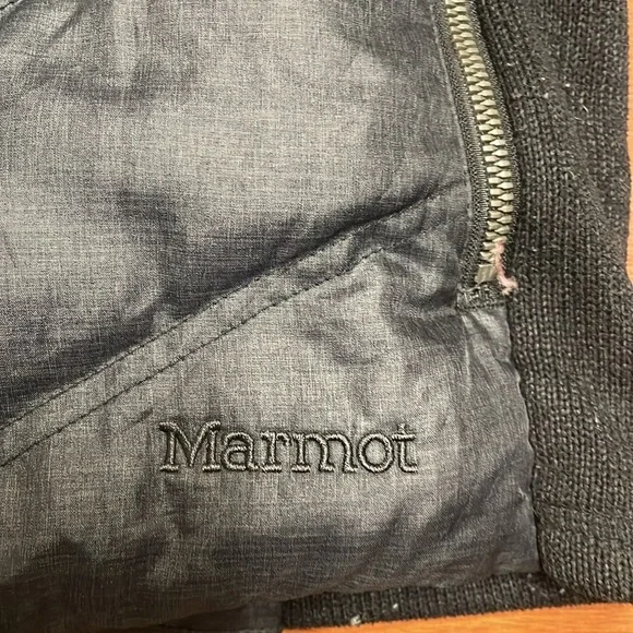 MARMOT Thea Jacket Down Insulated Hybrid with Fleece Sleeves Faux Fur Collar, XS - Picture 8 of 13